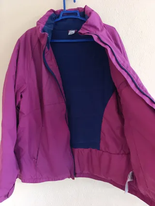 Anorak Fucsia morado Talla XL .