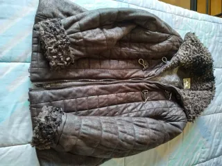 Chaqueta acolchada mujer marrón/gris