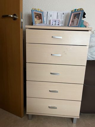 Cómoda de madera y metal beige/gris