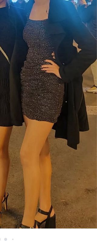 Vestido corto con brillos