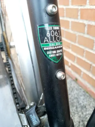 Bicicleta trekking Bergamont