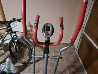 Elíptica de ejercicio