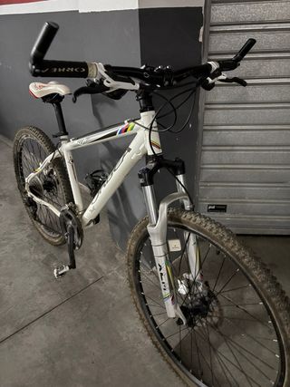 Orbea Satélite con poco uso con bolsa herramientas