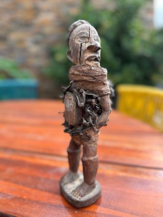 Figura africana Yombe de Congo