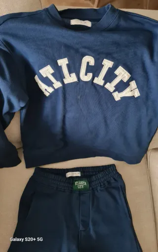 Conjunto chándal niño azul. 10-11-12 años. DE ZARA