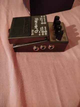 Pedal Reverb-Delay Boss RV-6