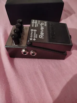 Pedal Reverb-Delay Boss RV-6