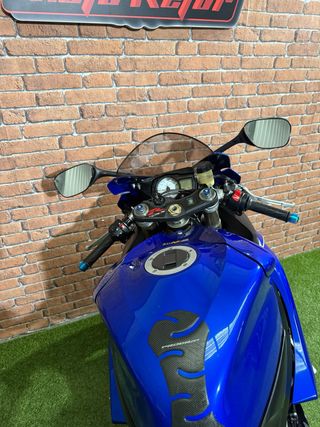 Suzuki gsxr 600 k7