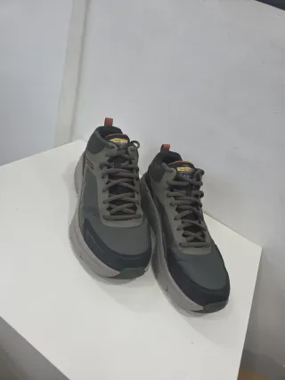 Skechers D'Lux Walker T 42.5 Impermeables