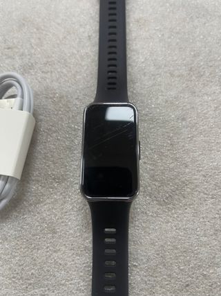 Huawei Band 9 Negra - Caja y Cargador 010