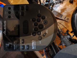 Batería Electrónica Alesis Nitro Kit