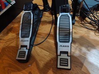 Batería Electrónica Alesis Nitro Kit