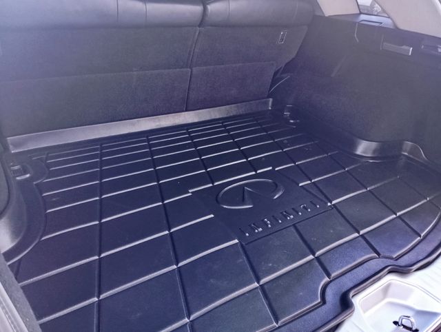 Infiniti FX37 2008