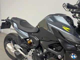 BMW F 900 R