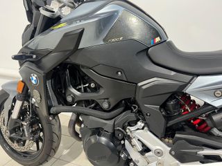 BMW F 900 R