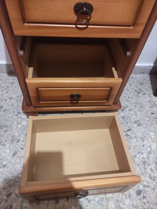 Sinfonier y Mesita de Noche Madera