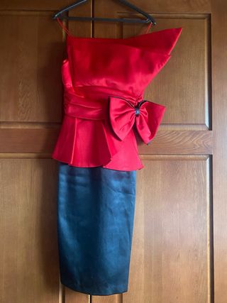 Vestido fiesta rojo y negro