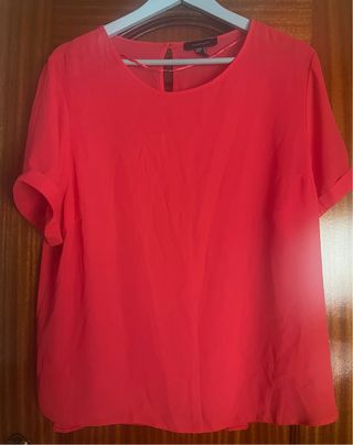 Blusa roja manga corta