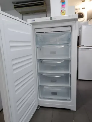 Congelador Liebherr blanca