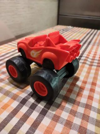 Coche de juguete Blaze y los monsters machines