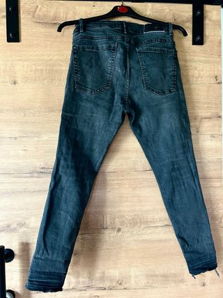 Vaqueros Skinny Rotura Pull&Bear Negro Talla XS