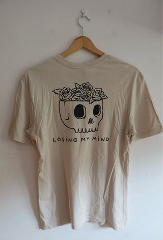 Camiseta manga corta beige crema calavera