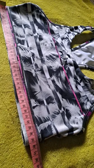 Top deportivo Puma multicolor