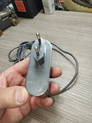 Cargador Dyson BRJ45300110