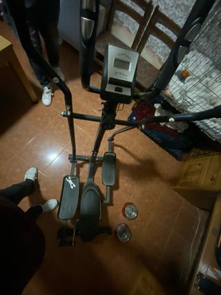 Bicicleta Elíptica Negra y Naranja