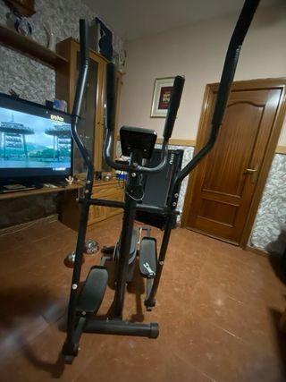 Bicicleta Elíptica Negra y Naranja