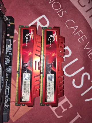 Torre Ordenador Antec Negra