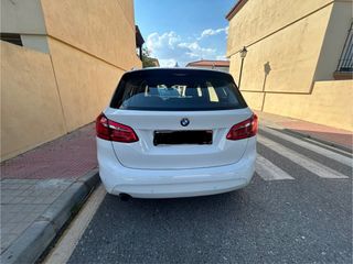 BMW 218i.  Serie 2  2015