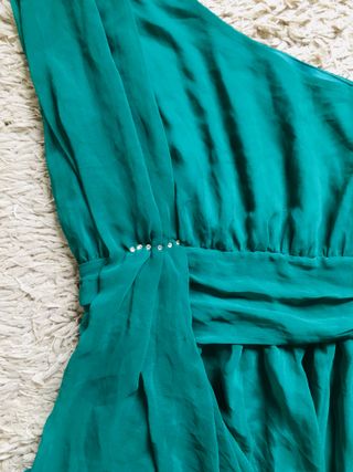 Vestido fiesta asimétrico verde Talla M