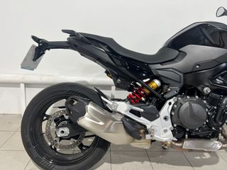 BMW F 900 R 2025 Negra