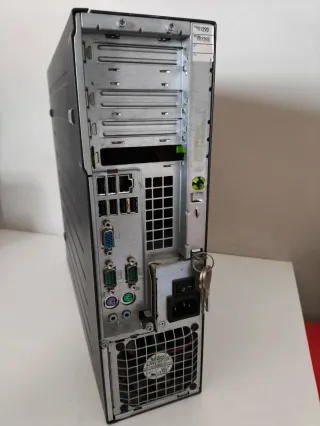 Pc sobremesa fujitsu