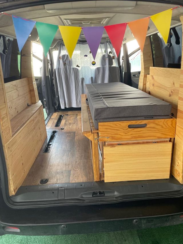 Citroen Jumpy 2011 CAMPERIZADA