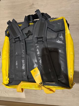 Mochila Glovo con accesorios