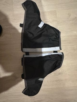Mochila Glovo con accesorios