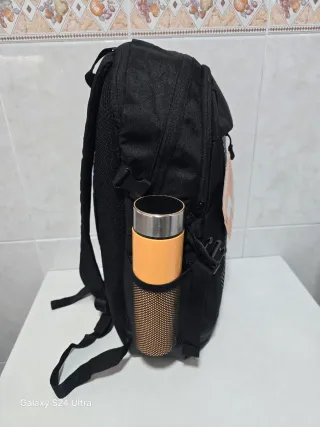 MOCHILA DE DEPORTE BÁSICA Prácticamente NUEVO