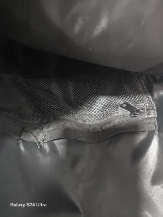 MOCHILA DE DEPORTE BÁSICA Prácticamente NUEVO