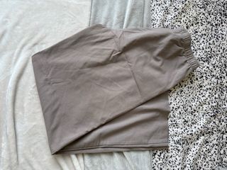 Pantalón casual marrón