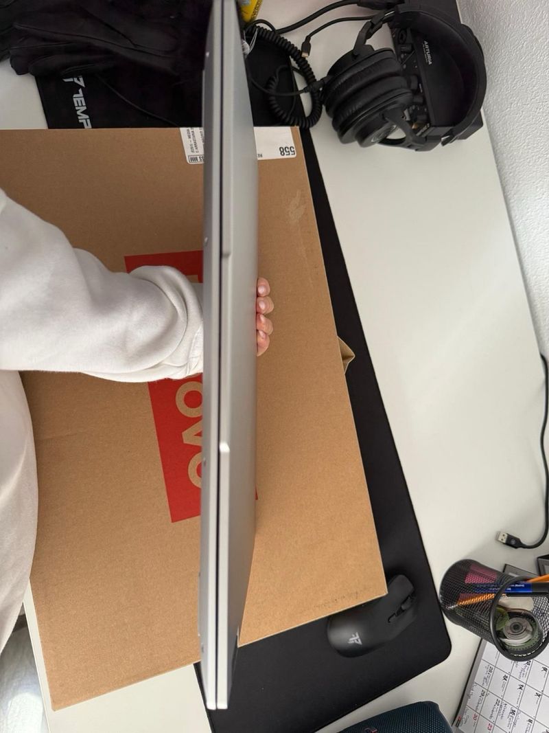 Portátil Lenovo IdeaPad Slim 5 16IRL8 afbeelding 2