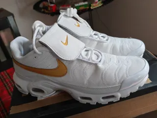 Nike Air Max Plus Tiempo Metallic Gold SE