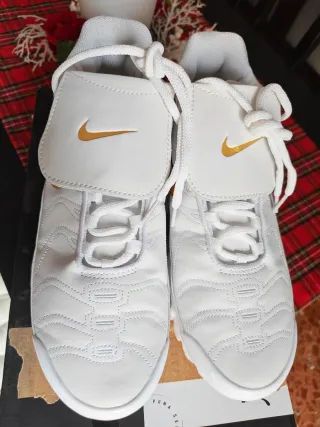 Nike Air Max Plus Tiempo Metallic Gold SE