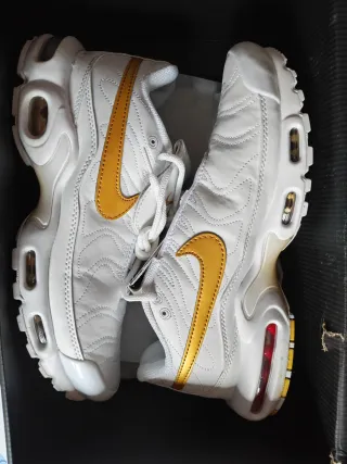 Nike Air Max Plus Tiempo Metallic Gold SE