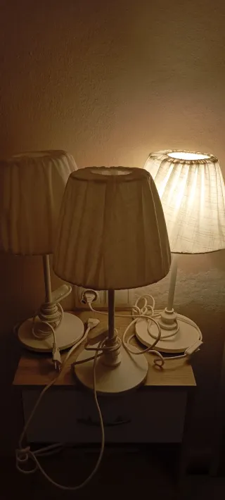Lámparas de mesa Ikea blancas (3 unidades)