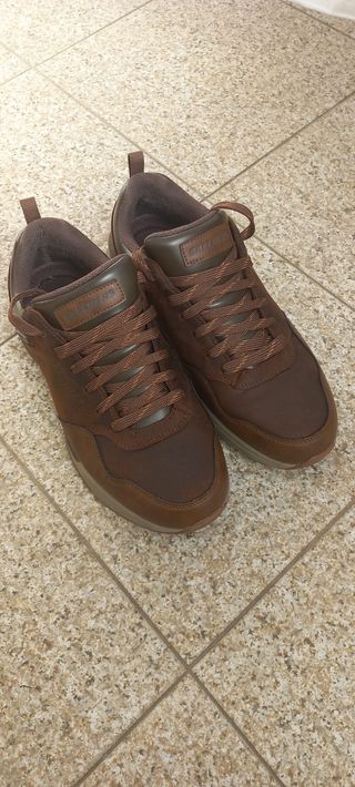 Ténis Skechers Castanhos 43, usados 2x