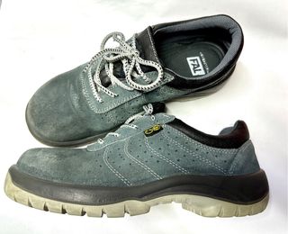 zapatos de seguridad para el trabajo.