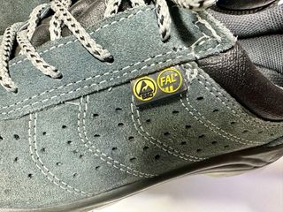 zapatos de seguridad para el trabajo.