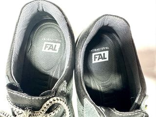 zapatos de seguridad para el trabajo.